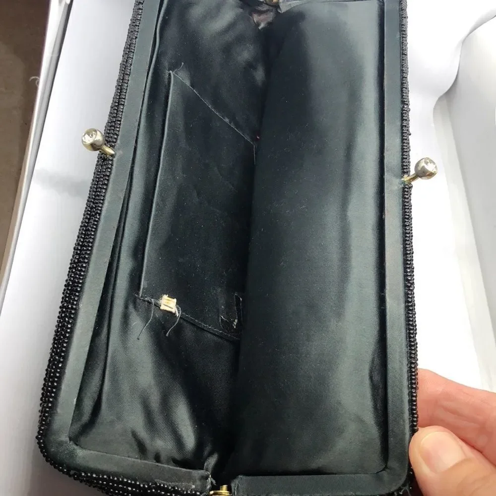 Awesome 50’s Scallop Beaded Black Floral Purse No Tags